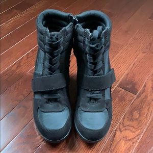 Vera Wang wedge sneakers